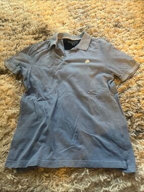 Banana Republic Light Blue Men's Polo Shirt with Embroidered Logo